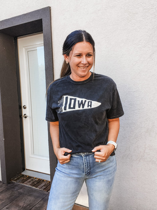 Iowa Pennant Mineral Graphic Tee